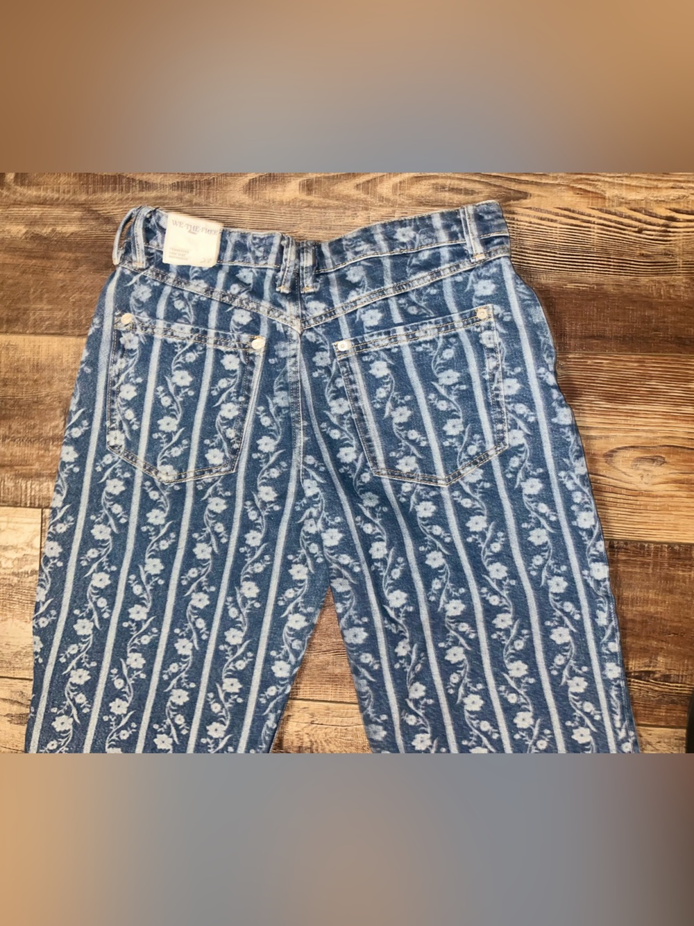 Like New We the Free Tennessee Low Rise Boyfriend Jeans - Picture 11 of 12